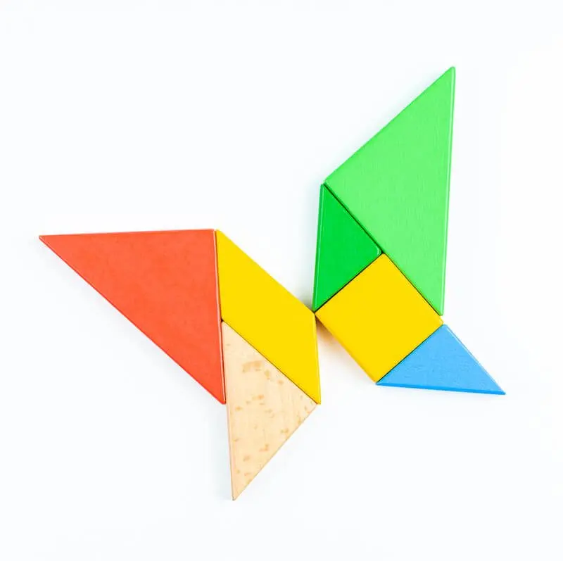 Qualifizierte flexible deutsche Nanny für internationalen Job mit Reisetätigkeit frei in Vollzeit.