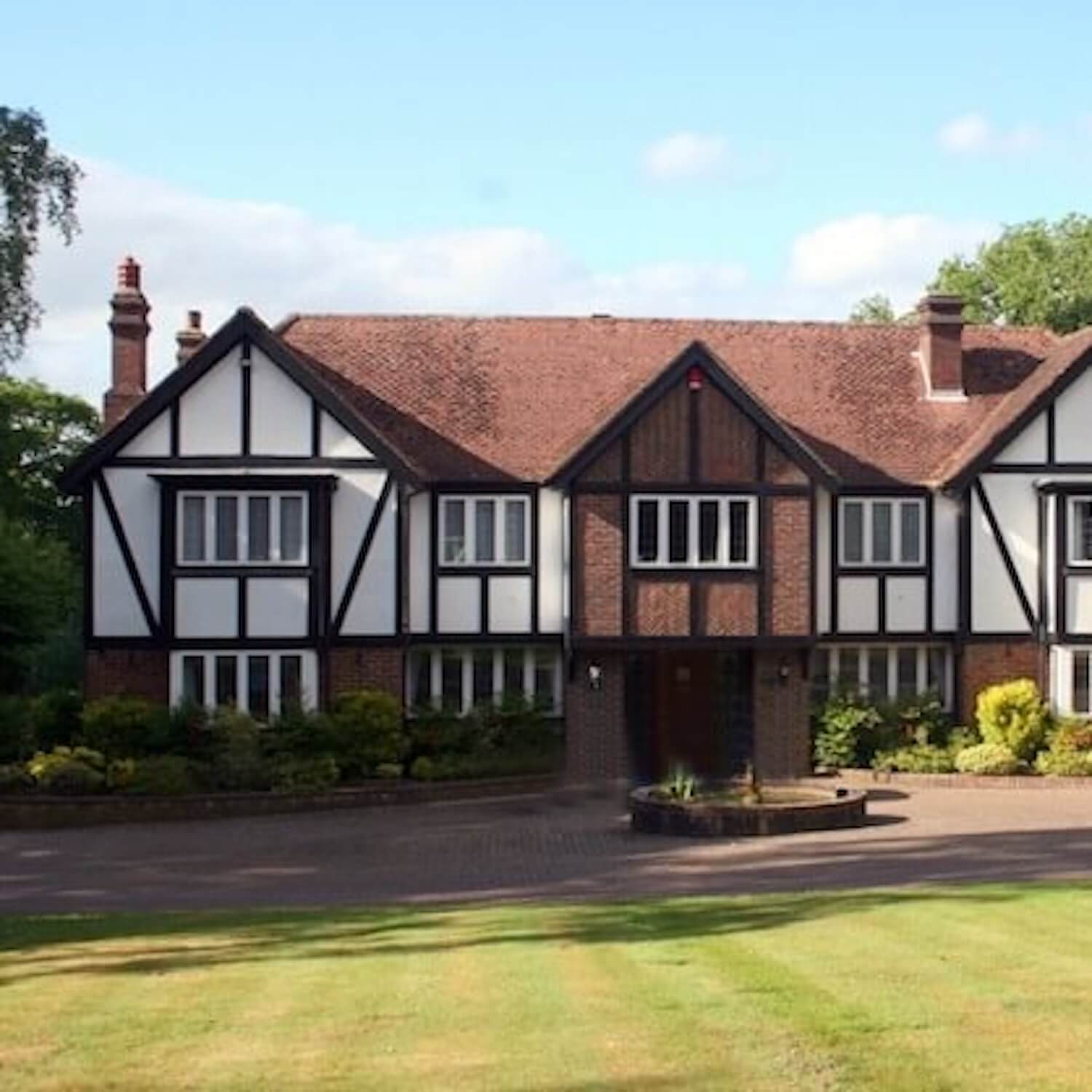 GEO_nanny-england-qualifiziertes-hauspersonal-vermittlung.jpg London, England: Vermittlung von Nannies, Maternity Nurses und weiterem qualifiziertem Hauspersonal in den Privathaushalt. Deutschlandweit und international. N4YK – Agentur für Familienglück.